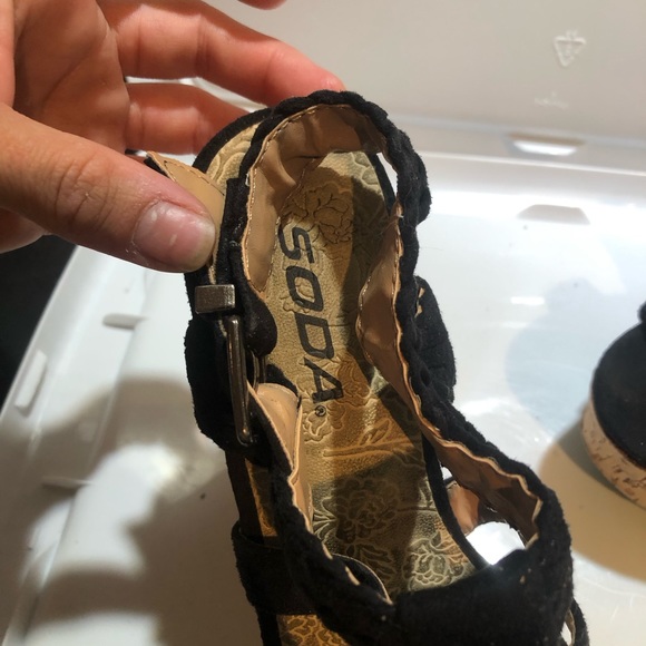 Black strap wedges - Picture 3 of 3